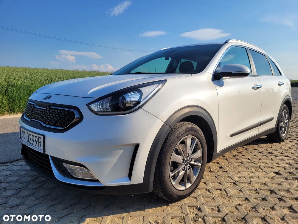 Kia Niro 1.6 GDI Hybrid L - 2