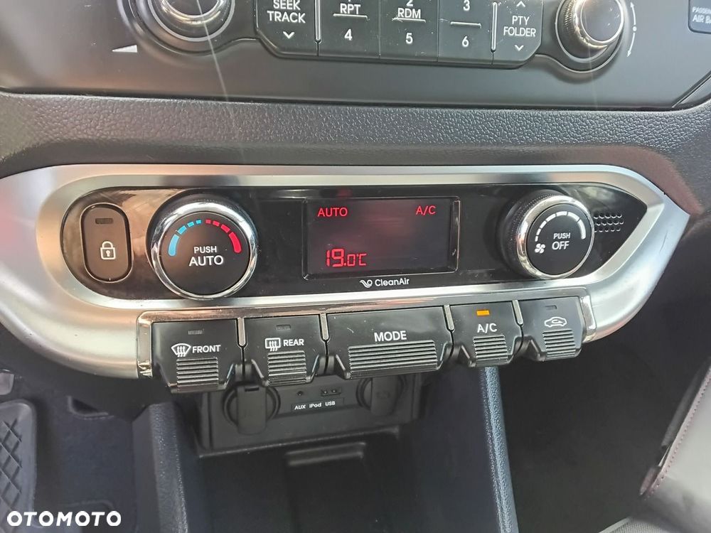 Kia Rio 1.2 Dream Team Edition - 17