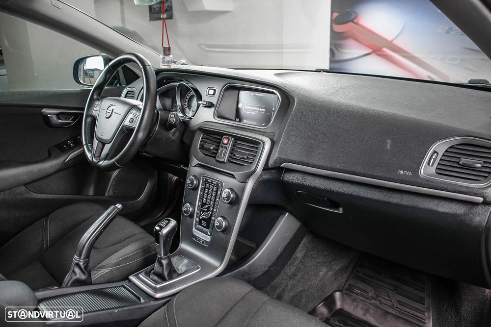 Volvo V40 2.0 D2 Kinetic Eco - 26