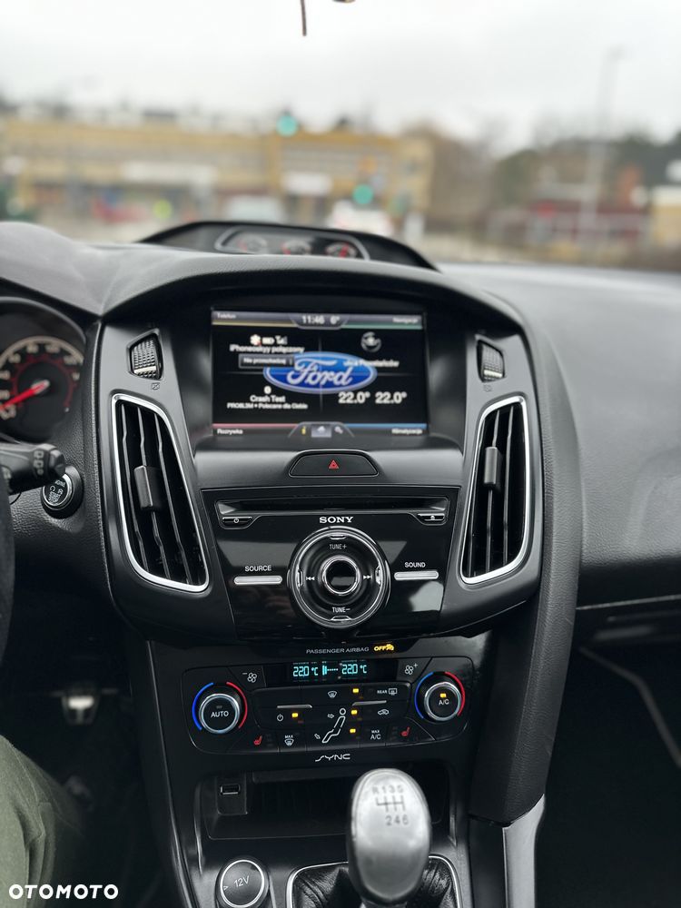 Ford Focus 2.0 EcoBoost ST - 23