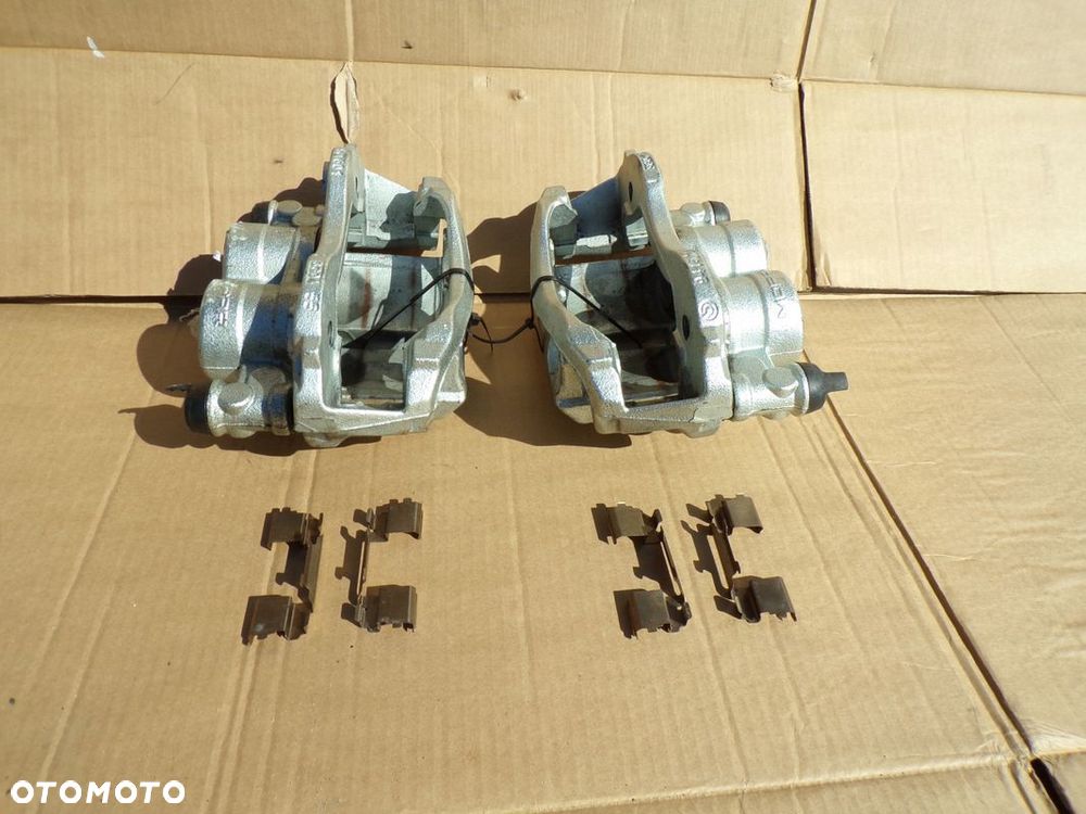 DUCATO 06-zaciski hamulcowe przód NOWE ORYGINAŁ koła 16" WZMOCNIONE komplet - 4
