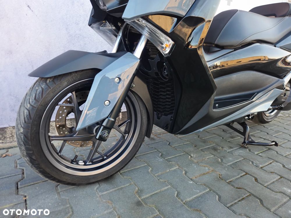 Yamaha X-max - 21