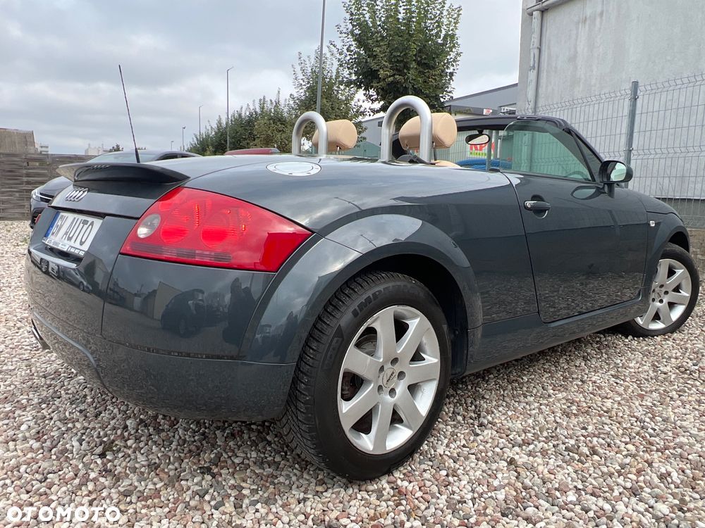 Audi TT Roadster 1.8 T - 12
