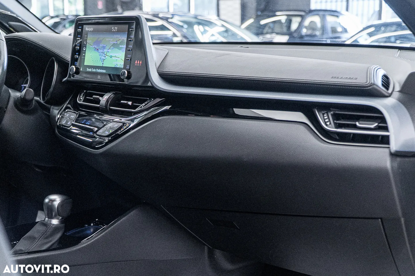 Toyota C-HR 2.0 HSD 184 CP 4x2 CVT Style - 33