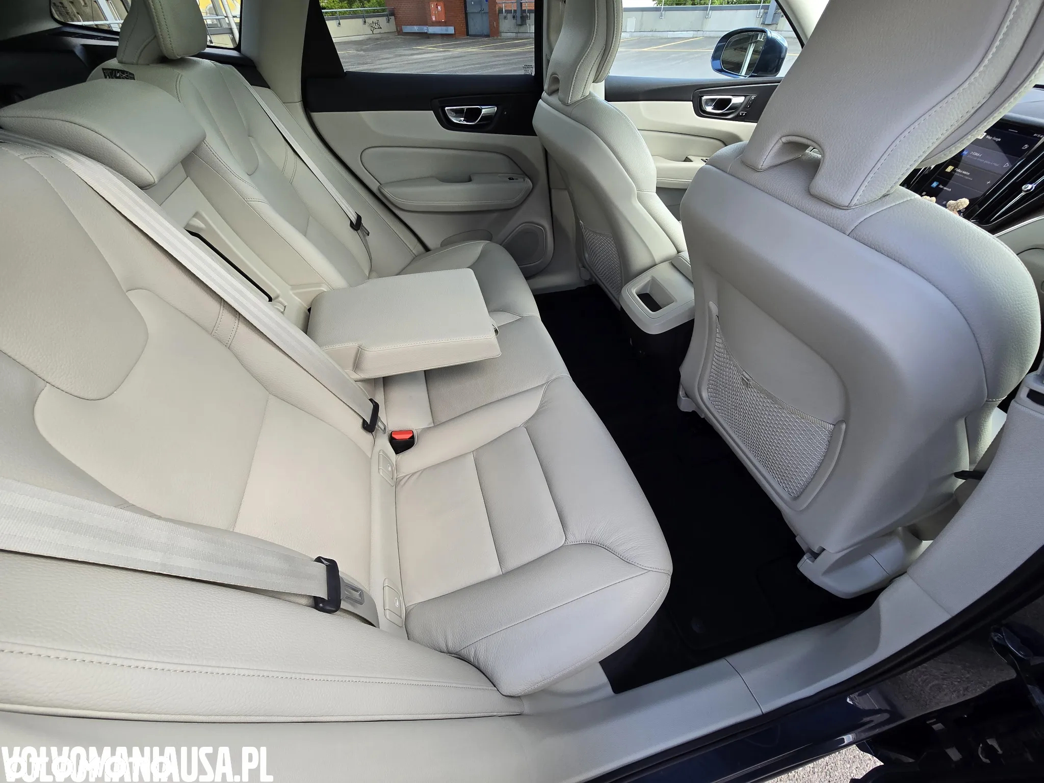 Volvo XC 60 B5 B AWD Geartronic Momentum Pro - 11