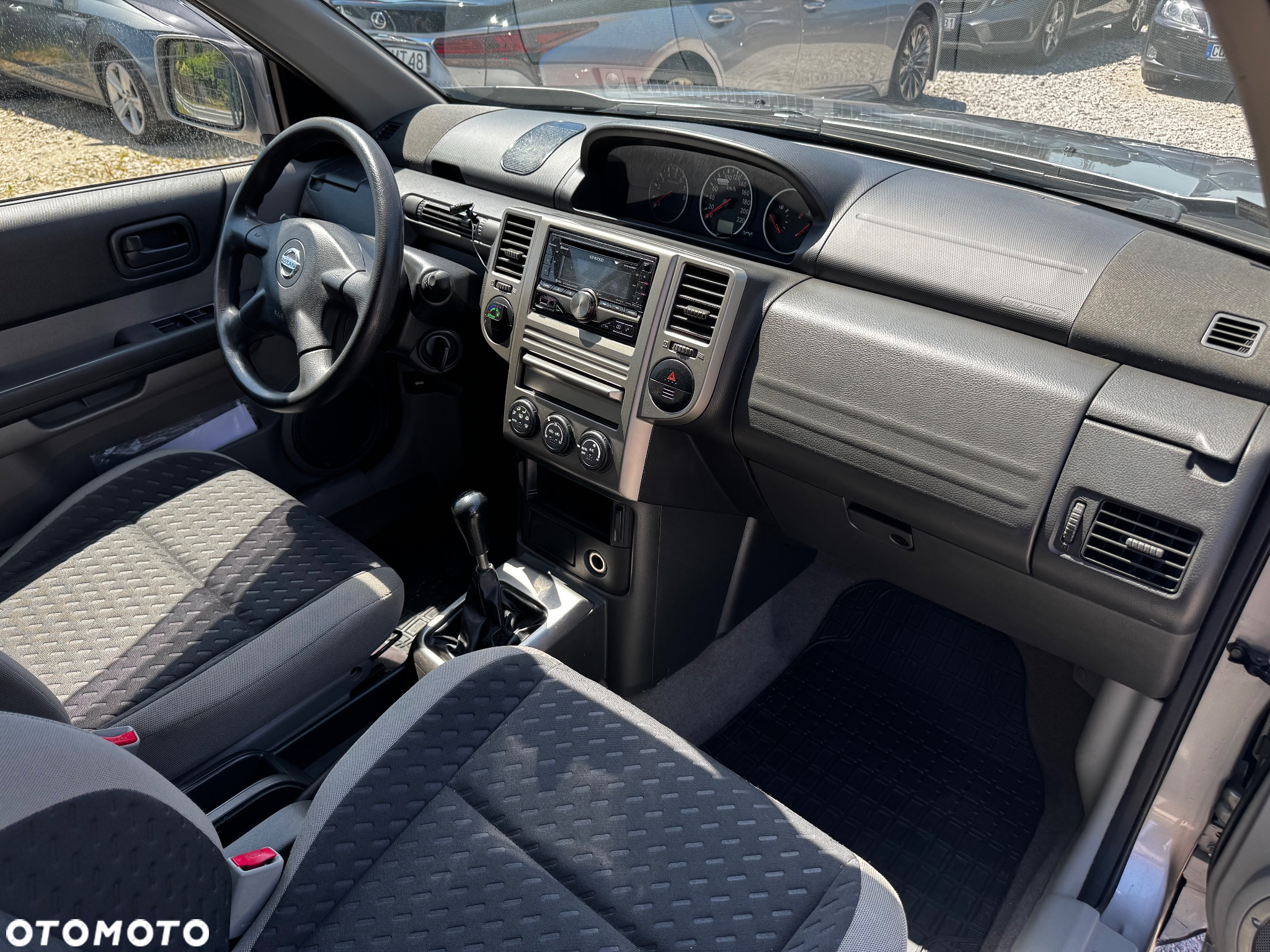 Nissan X-Trail 2.0 Comfort - 38