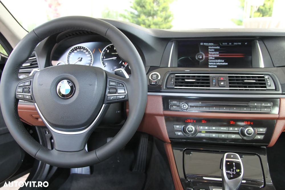 BMW Seria 5 530d xDrive AT - 5