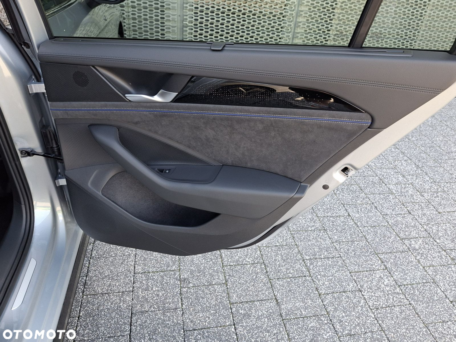 Volkswagen Passat - 17