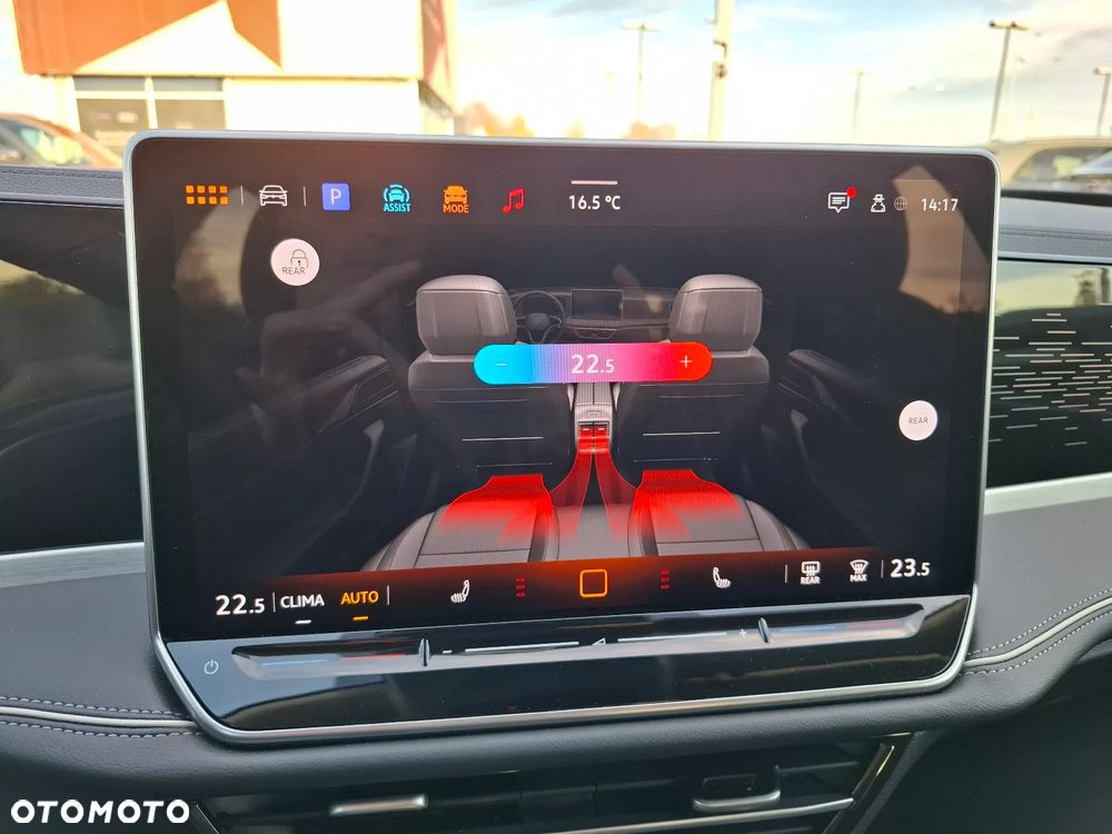 Volkswagen Passat Variant 2.0 TDI SCR DSG Elegance - 30