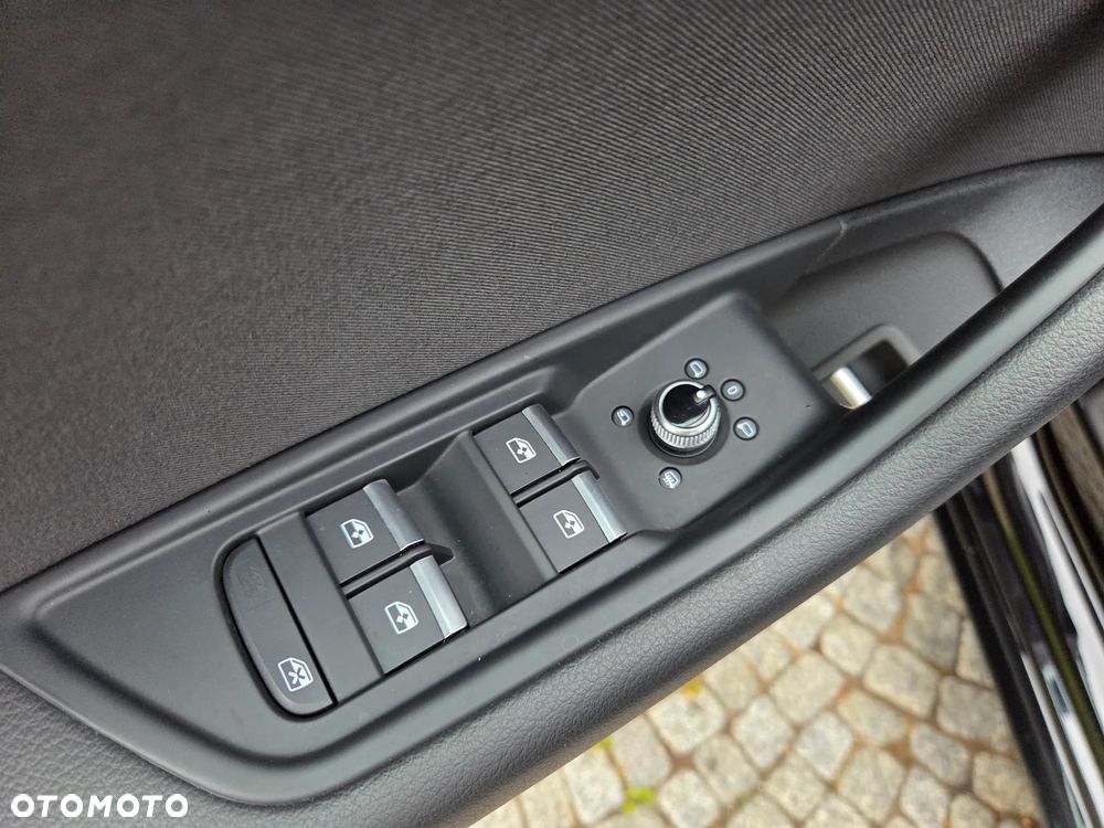 Audi A4 Avant 40 TDI quattro S tronic S line - 20