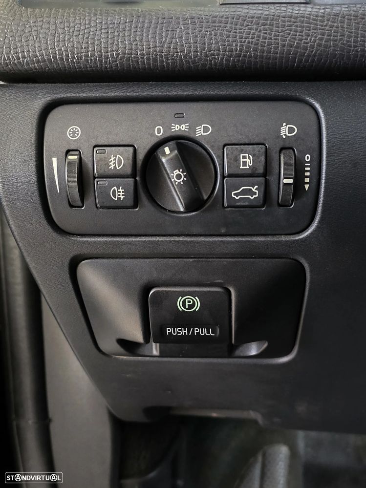 Volvo XC 60 2.4D AWD Aut. Summum - 23