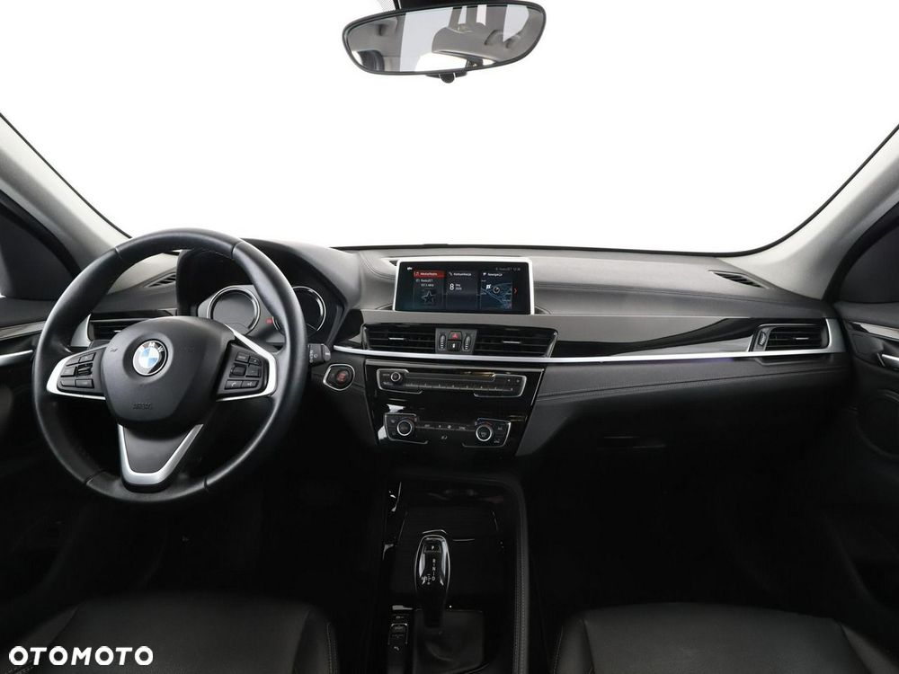 BMW X1 sDrive18d xLine - 16