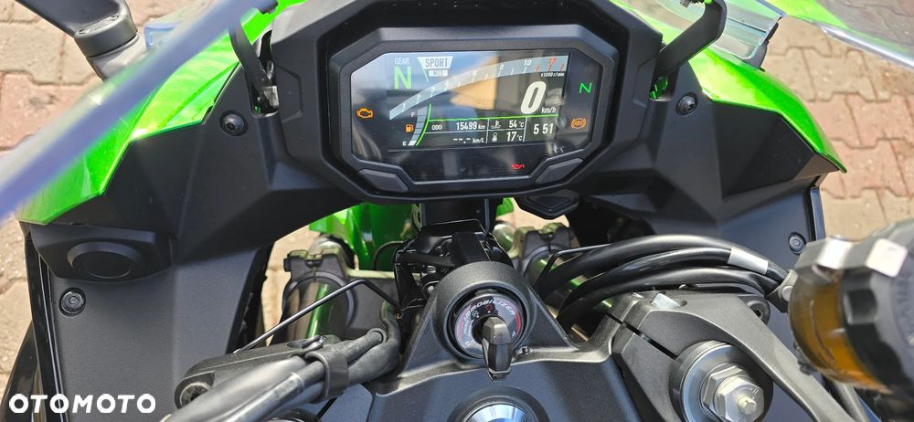 Kawasaki Ninja 1000 SX - 5