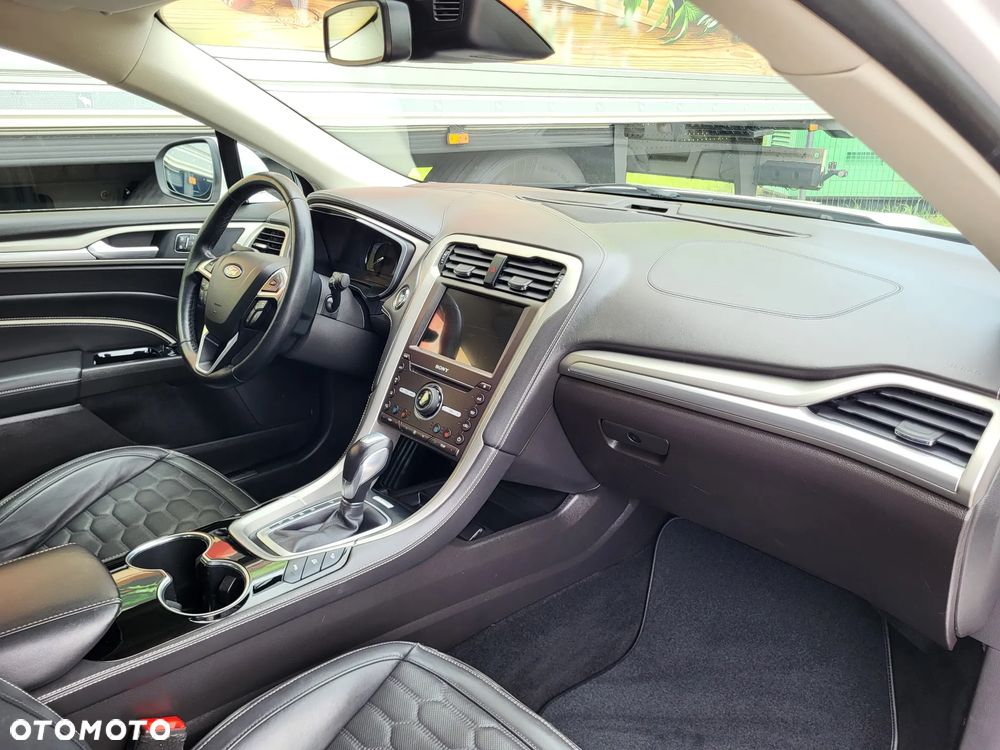 Ford Mondeo 2.0 Hybrid Vignale Plus - 29
