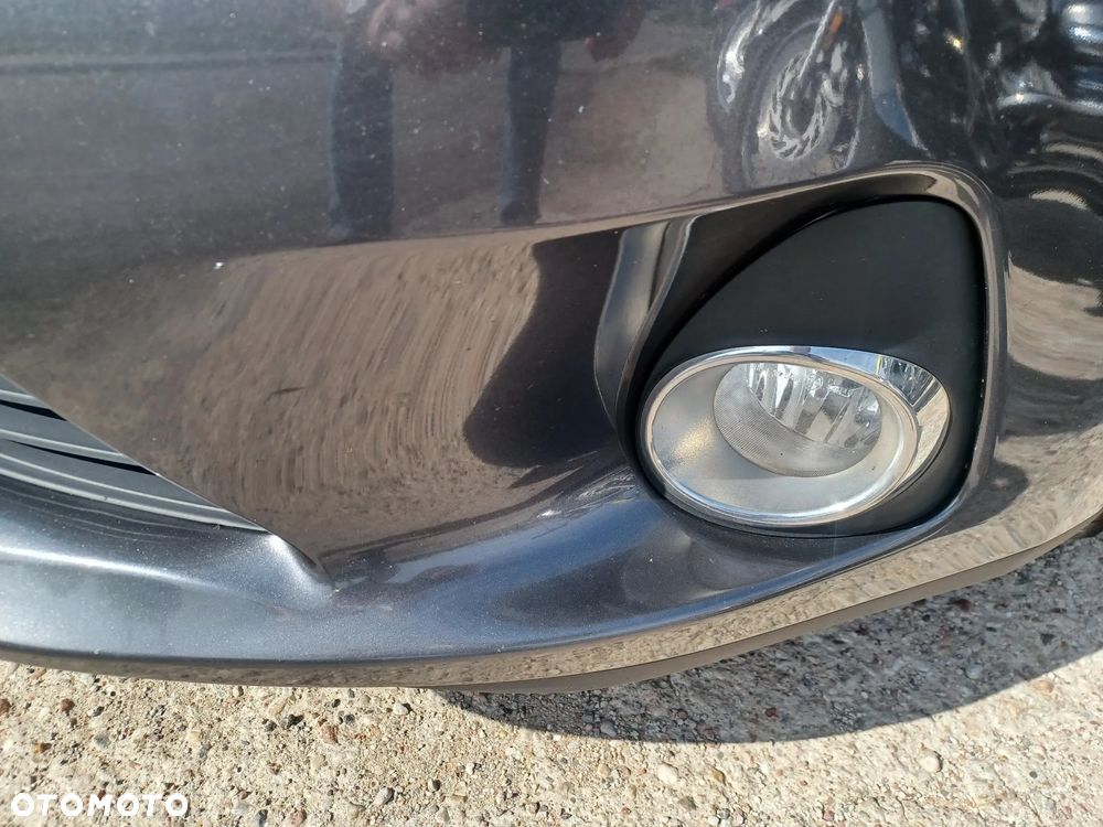 Toyota Avensis 1.8 Edition (2014) - 19