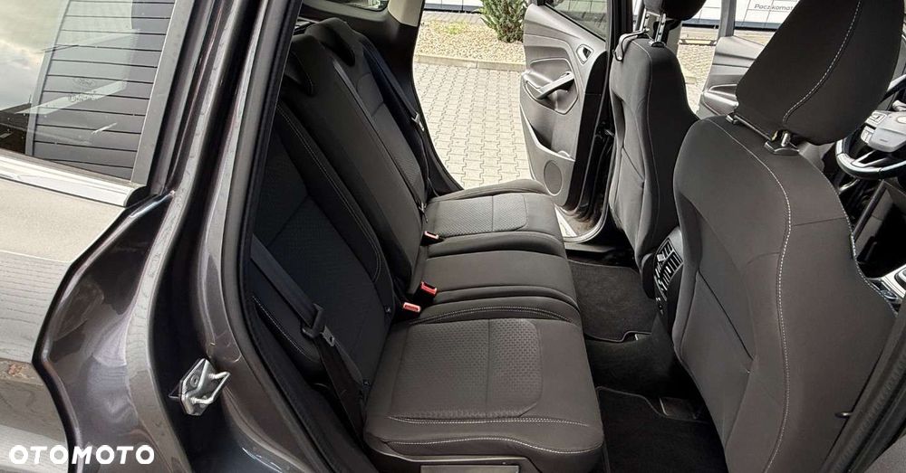 Ford Kuga - 16