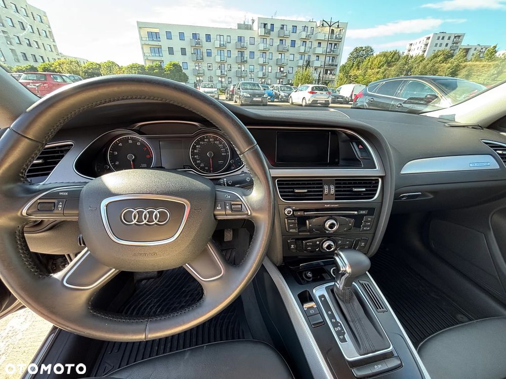 Audi A4 Limousine - 10