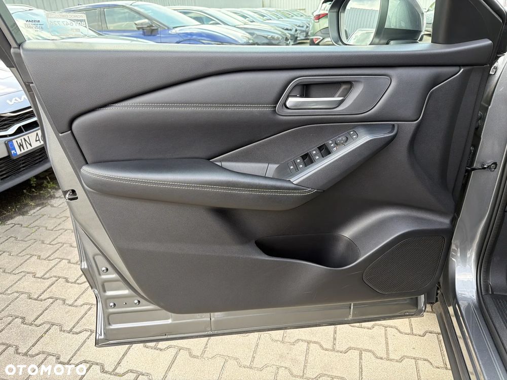 Nissan Qashqai 1.3 DIG-T MHEV Acenta Xtronic - 11