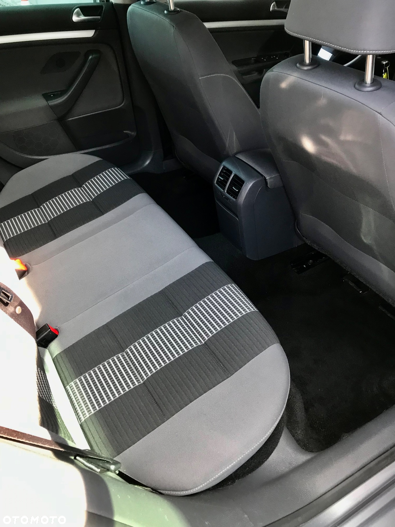 Volkswagen Golf 1.4 TSI United - 9