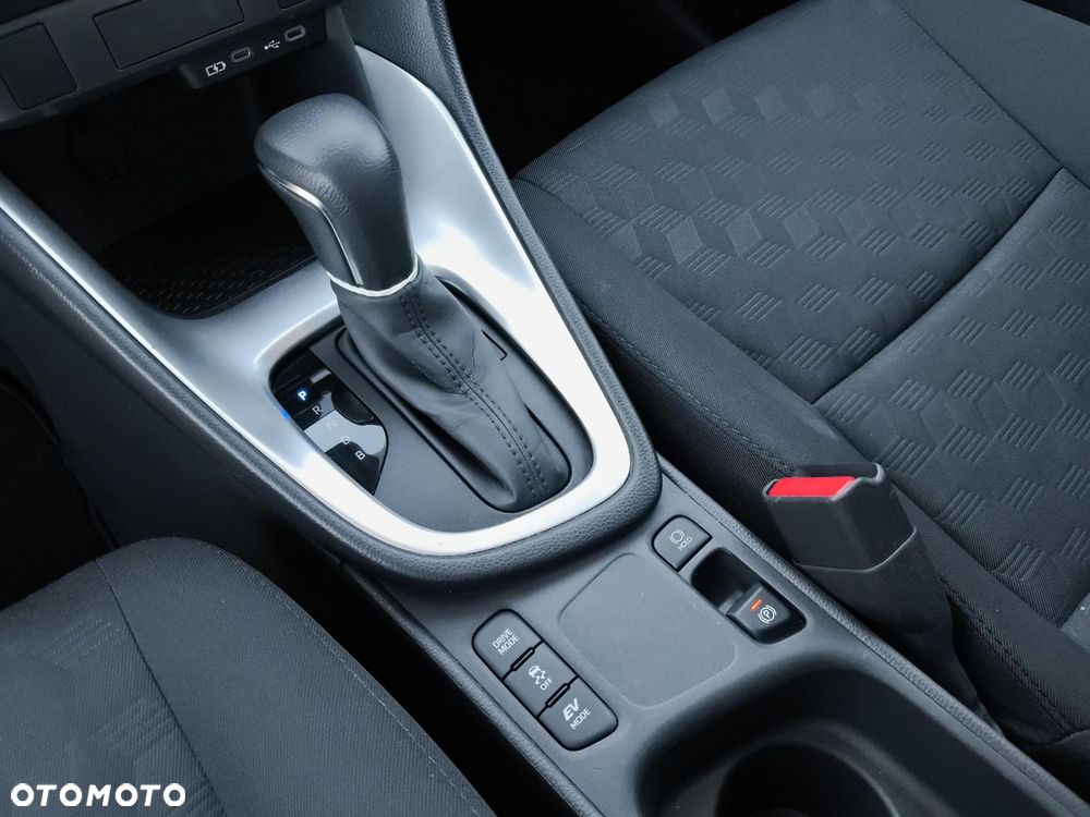 Toyota Yaris Hybrid 1.5 Comfort - 24