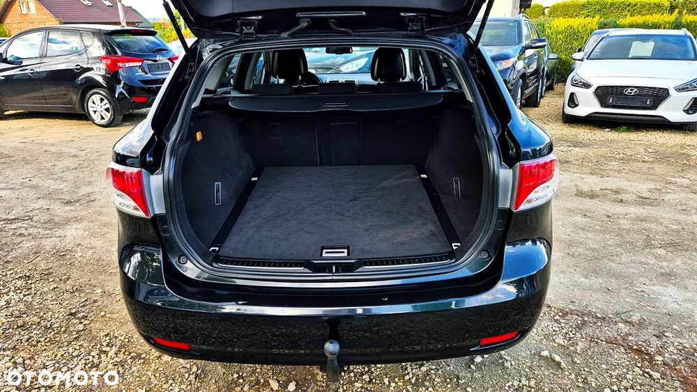 Toyota Avensis Touring Sports 1.8 Executive - 33