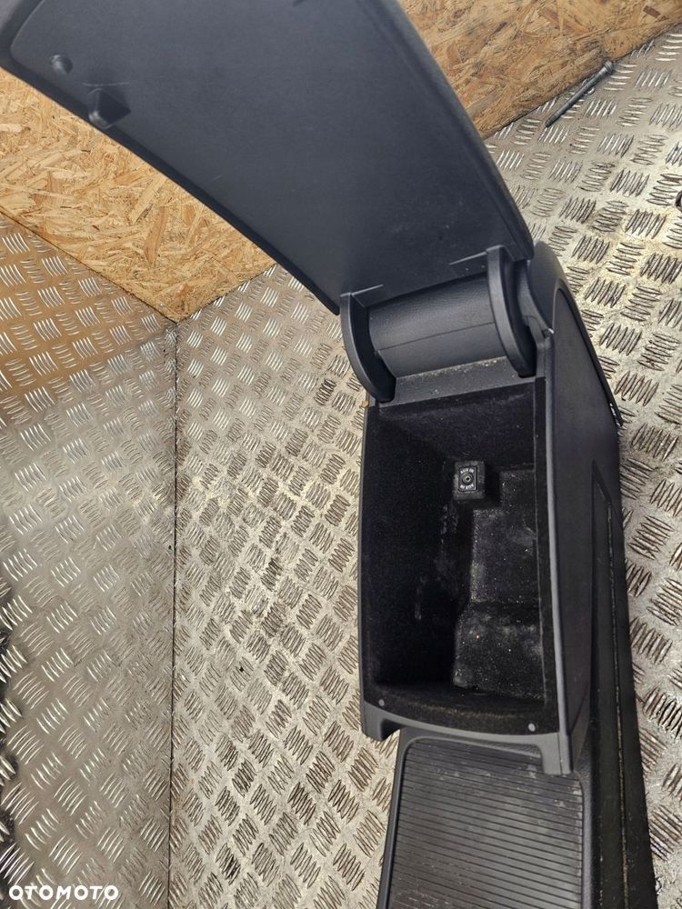 tunel środkowy podłokietnik volkswagen passat cc - 6