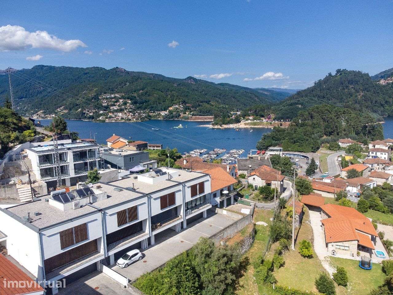 Moradia T3, Rio Caldo, Gerês - Grande imagem: 3/48
