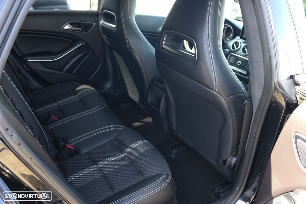 Mercedes-Benz CLA 180 d Urban - 36