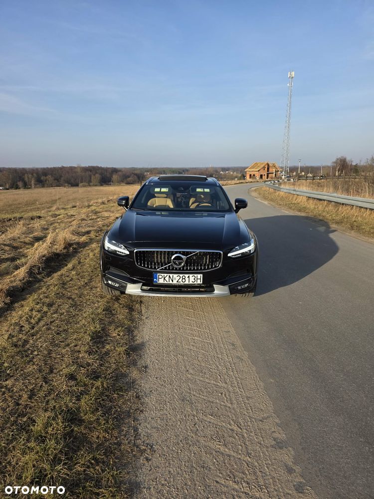 Volvo V90 Cross Country T6 AWD - 1