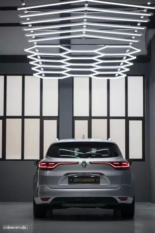 Renault Mégane Sport Tourer 1.6 E-Tech Plug-In Intens - 32