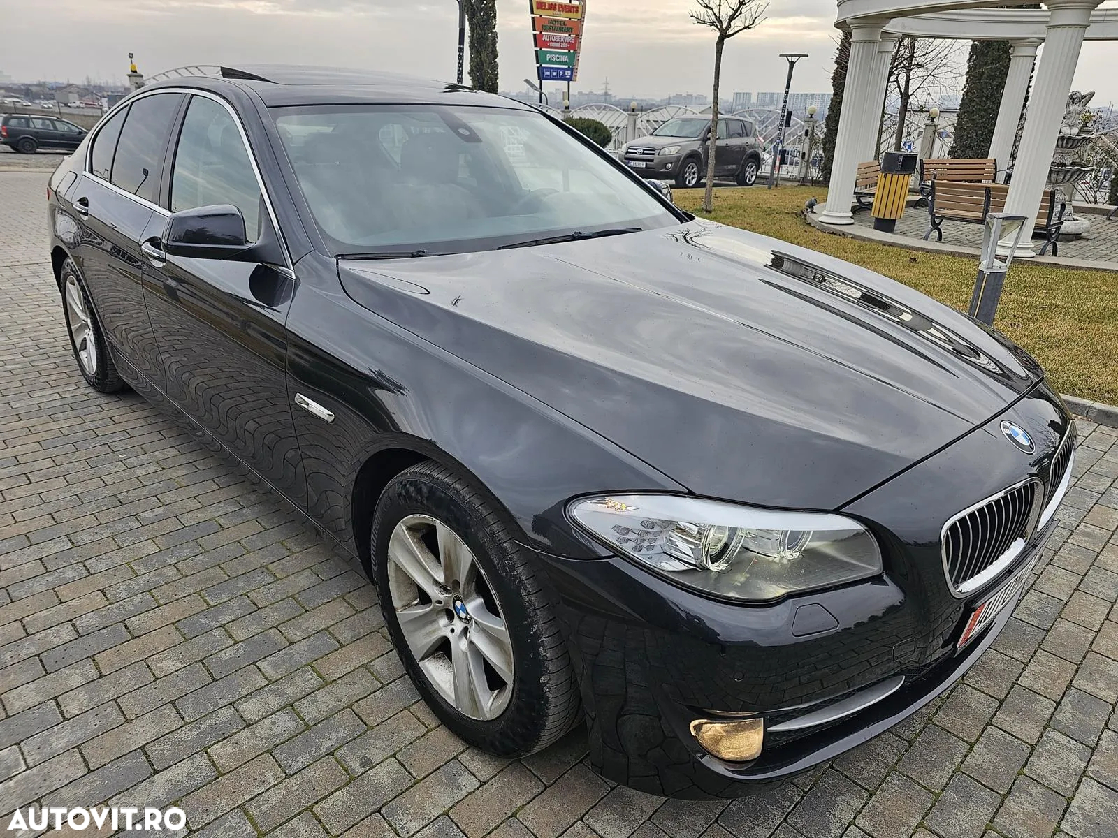 BMW Seria 5 520d Aut. - 3