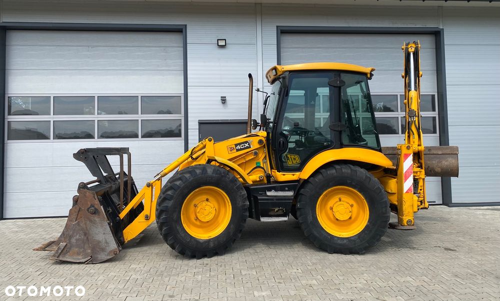 JCB 4CX Koparko ładowarka - 2