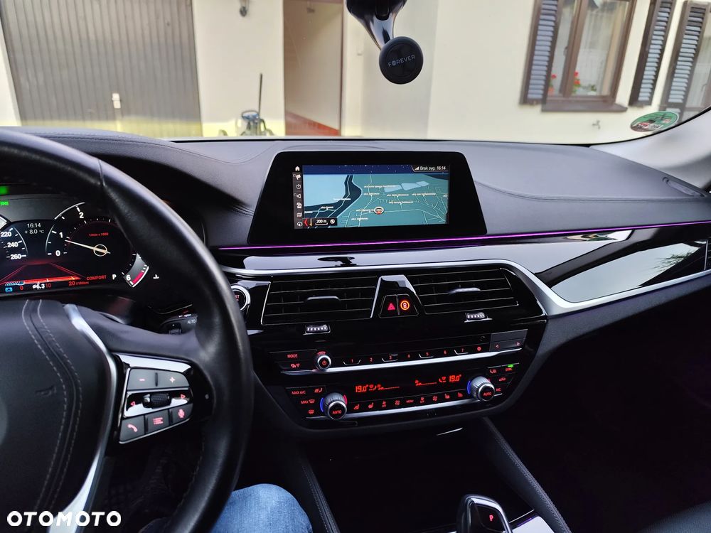 BMW Seria 5 520d Luxury Line - 12