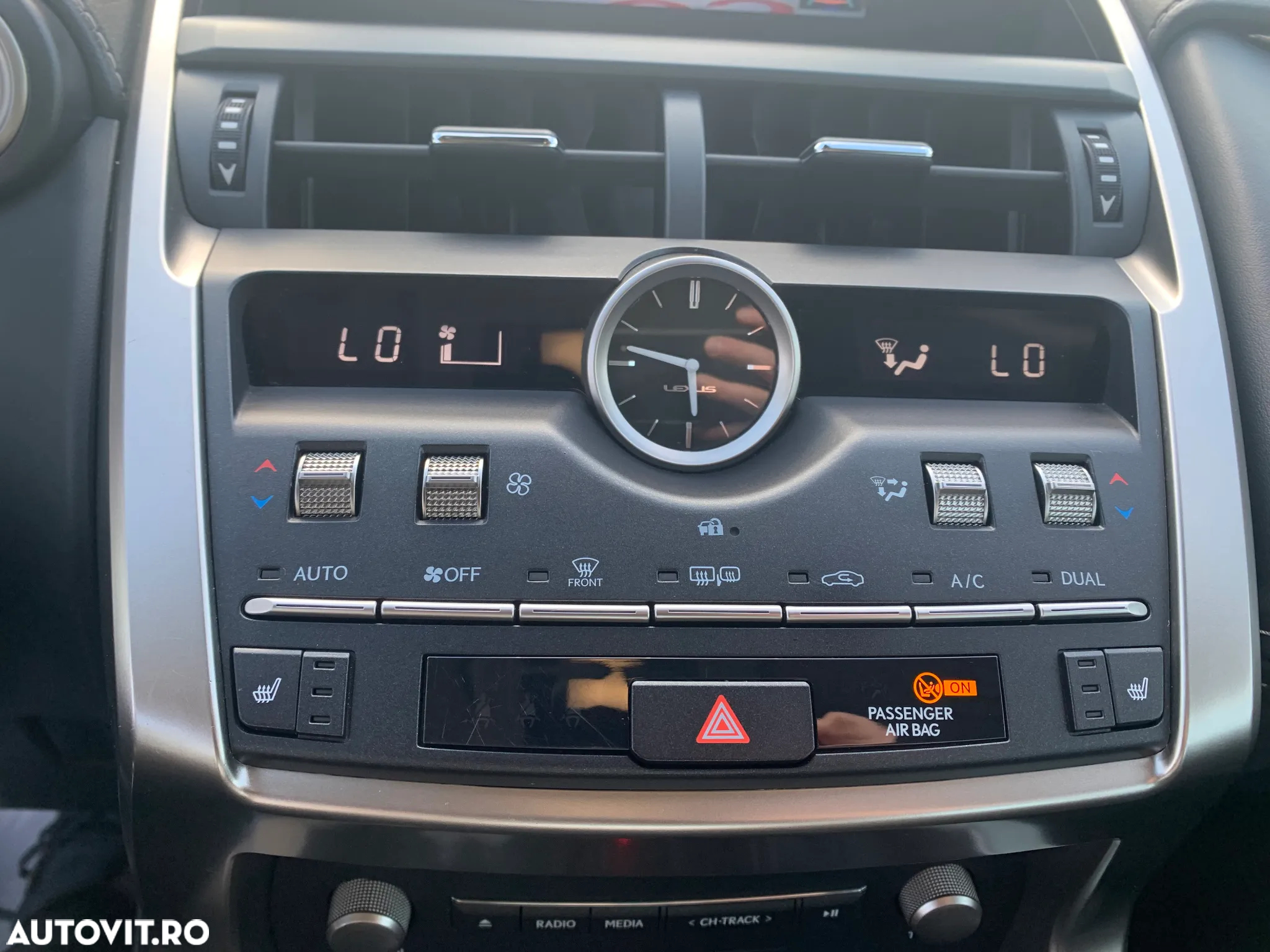 Lexus Seria NX - 26
