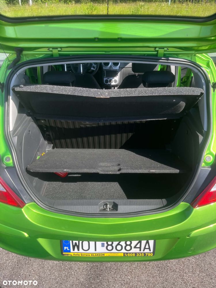 Opel Corsa 1.0 12V Essentia - 10