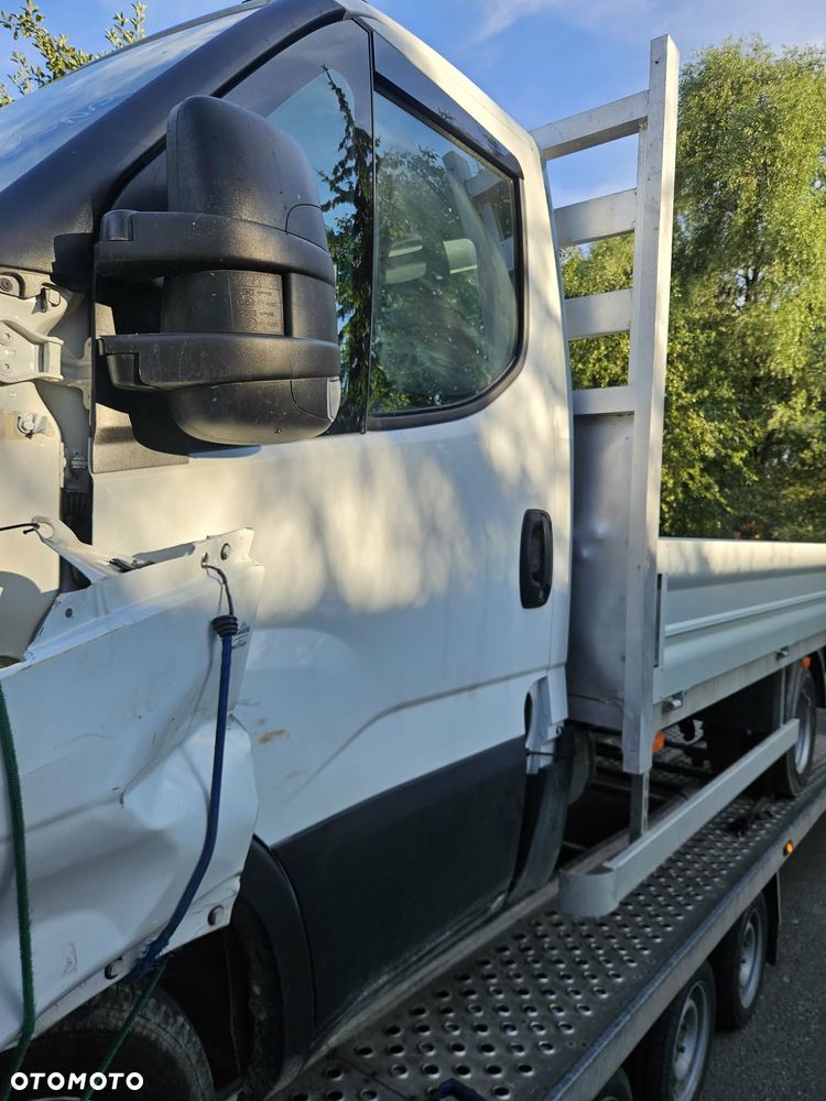 Iveco DAILY  35-C16  3.0 DIESEL 2022 ROK - 26
