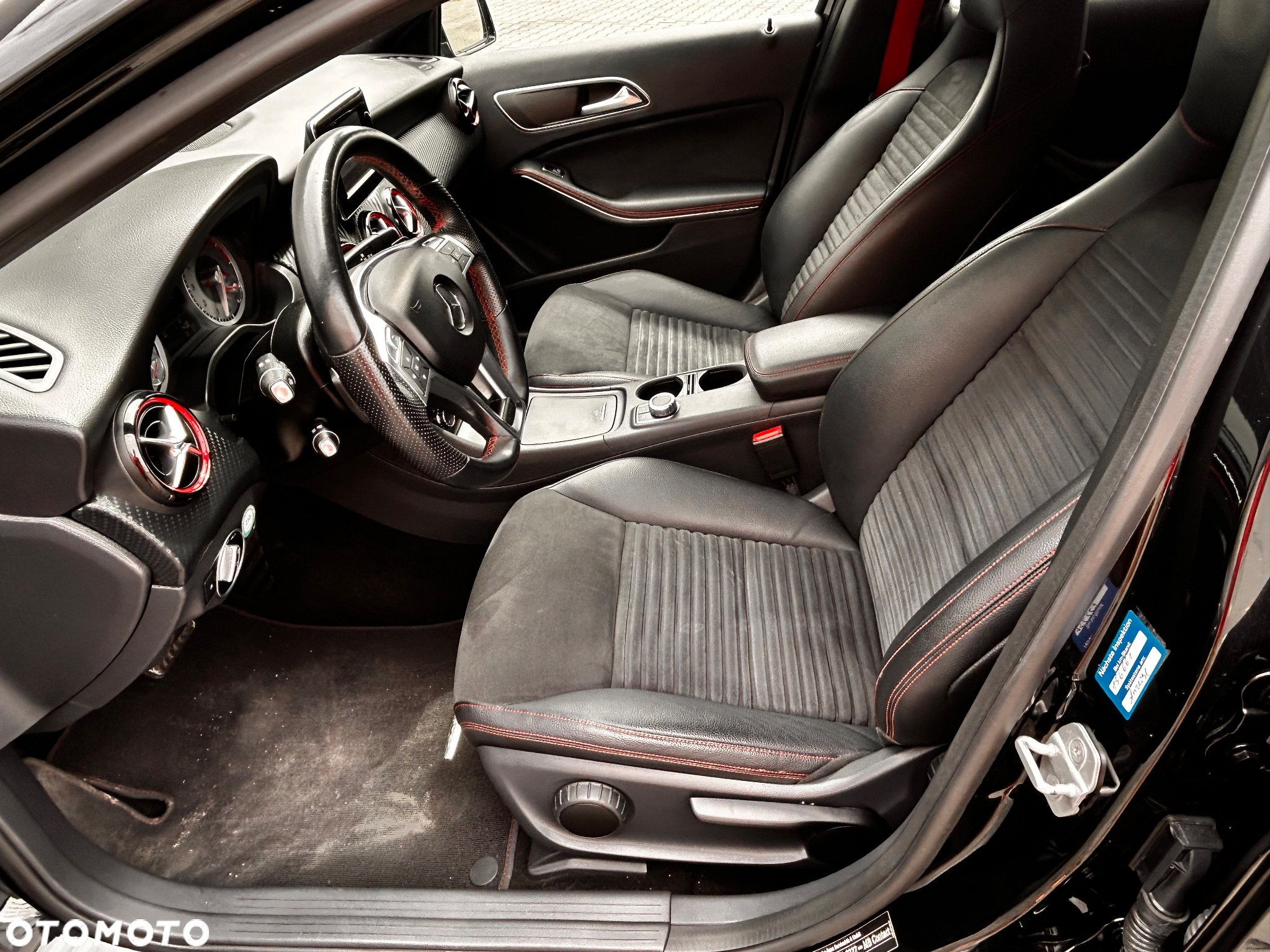Mercedes-Benz Klasa A 250 (BlueEFFICIENCY) 7G-DCT AMG Sport - 25