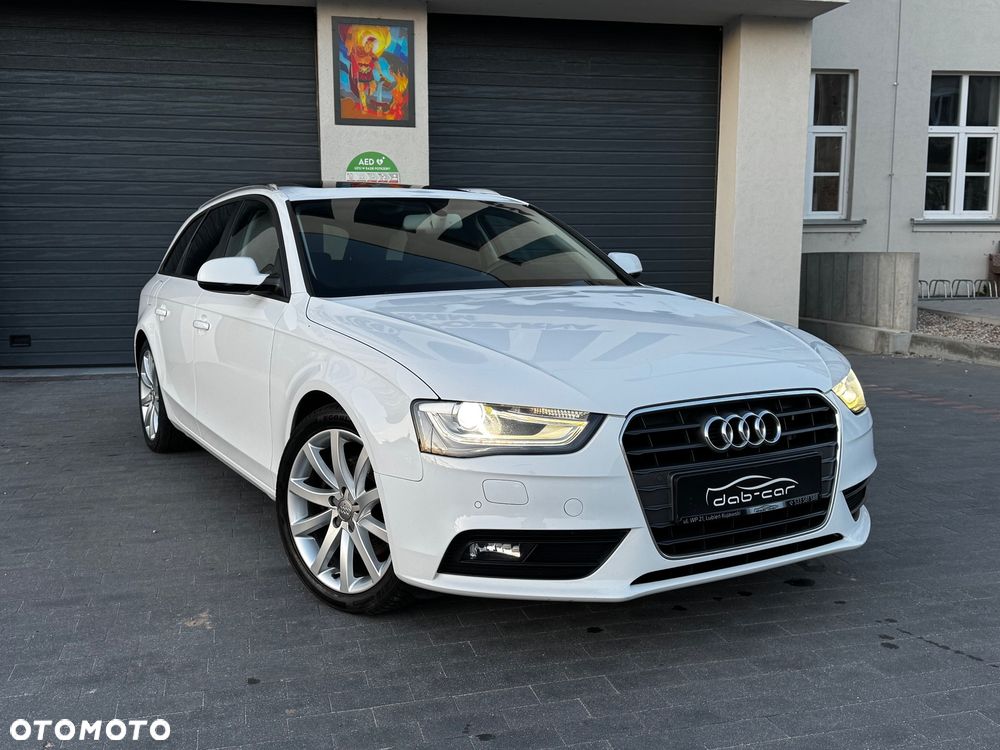 Audi A4 Avant 2.0 TDI DPF clean diesel multitronic Ambiente - 12