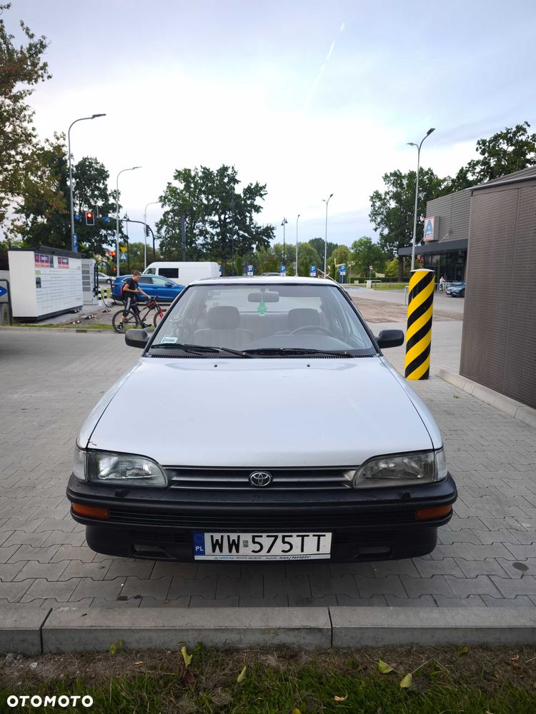 Toyota Corolla - 2
