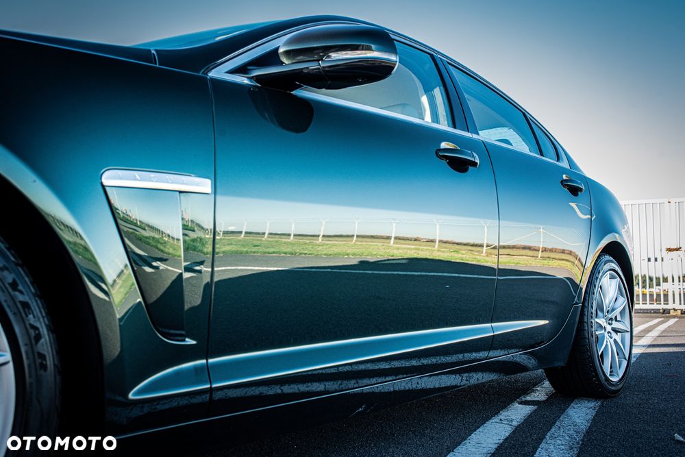 Jaguar XF - 20