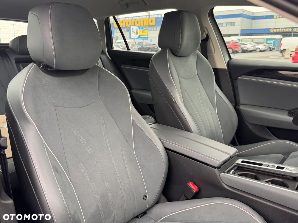 Volkswagen Passat Variant 2.0 TDI SCR Business DSG - 18