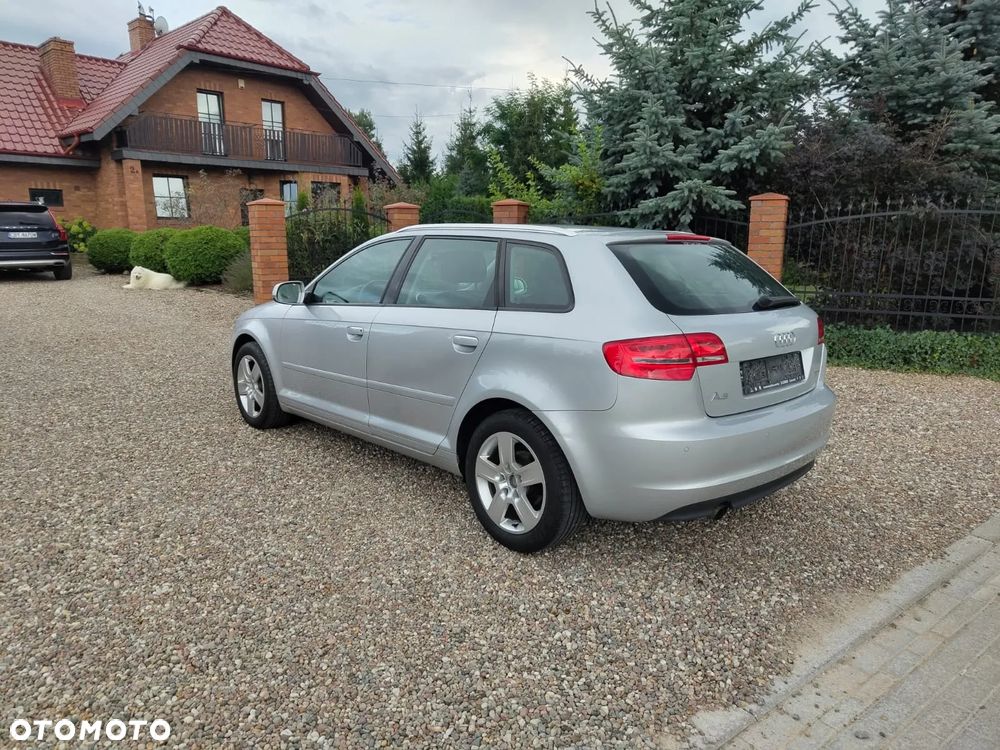 Audi A4 2.0 TDI DPF S line Sportpaket - 2