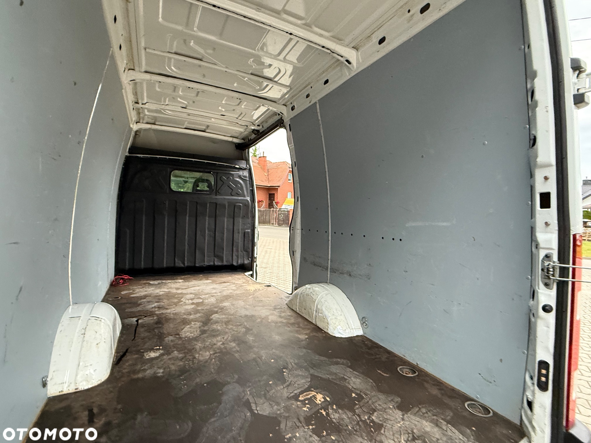 Iveco DAILY 35S - 15