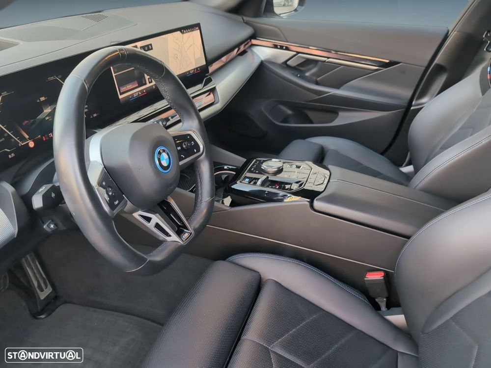 BMW i5 xDrive40 Edição Desportiva M - 11