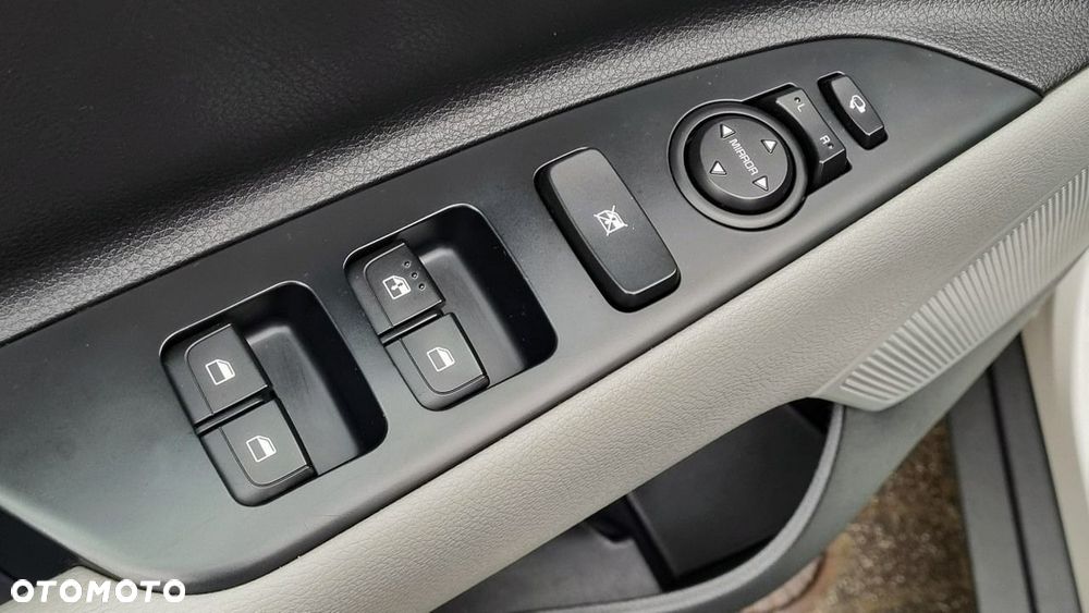 Kia Stonic - 20