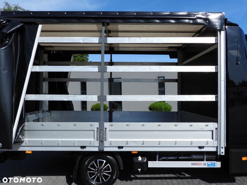 Iveco DAILY 35S18 PLANDEKA 8 PALET WEBASTO TEMPOMAT NAWIGACJA LEDY AUTOMAT HI-MATIC KLIMATYZACJA  180KM - 25