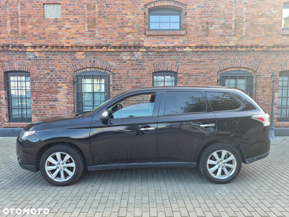 Mitsubishi Outlander 2014 photo 4
