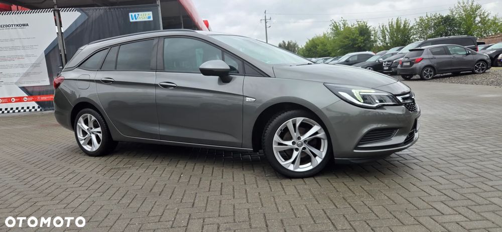 Opel Astra 1.4 Turbo Innovation - 22
