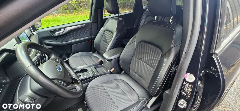 Ford Kuga - 19