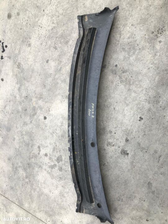 grila capota ford focus 2 - 1